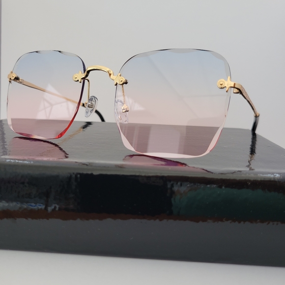 Multi-colored sunglasses for women - Picture 2 of 3